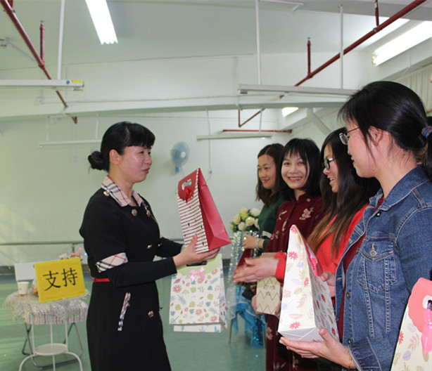 家園合力，共創(chuàng)佳績(jī)-----花園幼兒園家委會(huì)活動(dòng)報(bào)道