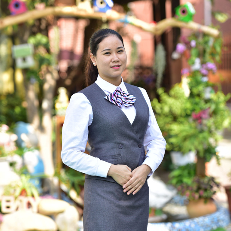 彭偉莉：深圳市龍華中英文實(shí)驗幼兒園園長